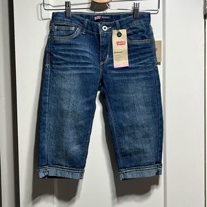 Levi’s NWT stretch denim skimmer pants